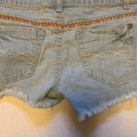 Hot Kiss Boho Cut Off Shorts - Junior’s Size 5 - Picture 5 of 6